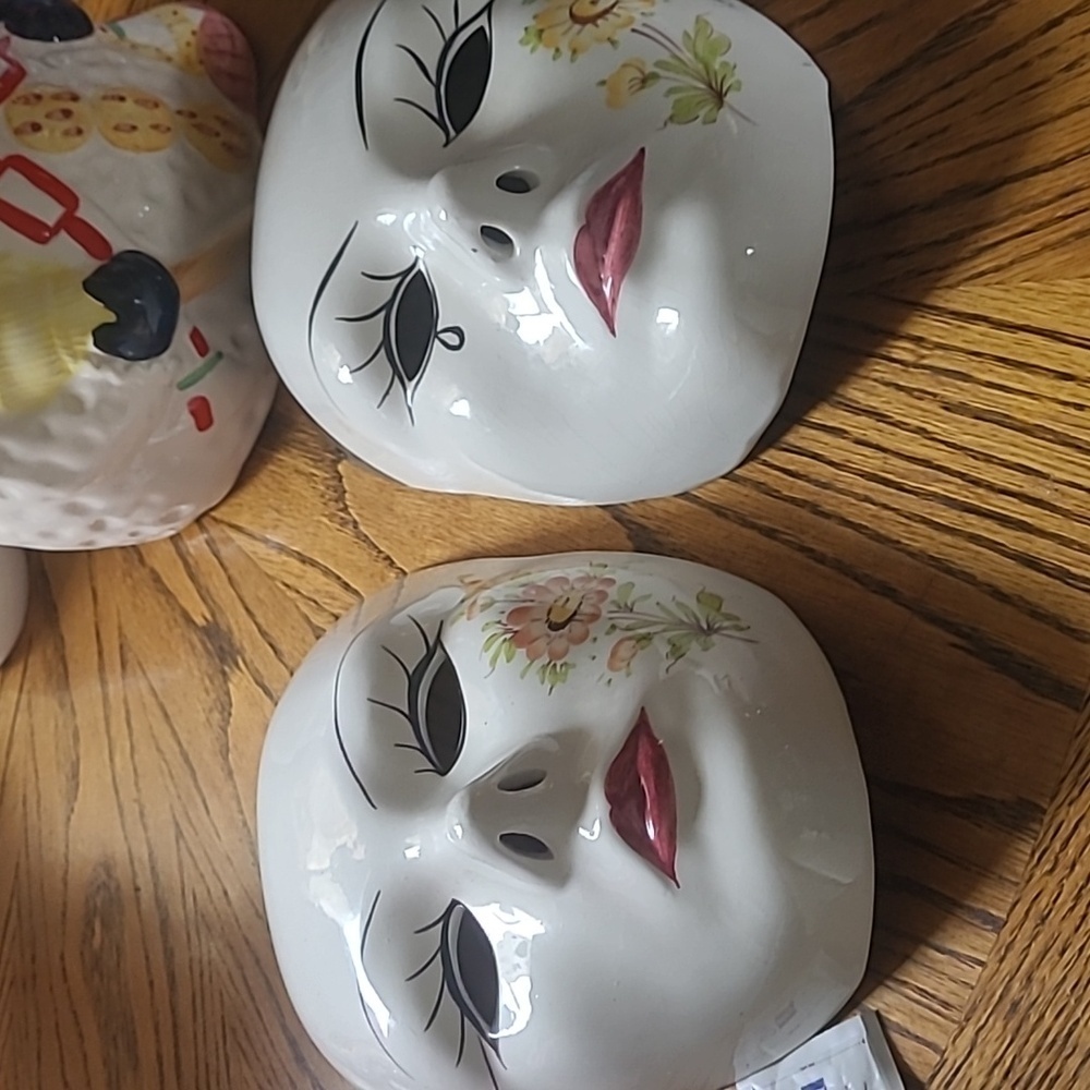 Two Ceramic Masks - Picture 6 of 8
